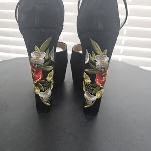 Floral Embroidered Black Platform Heels
